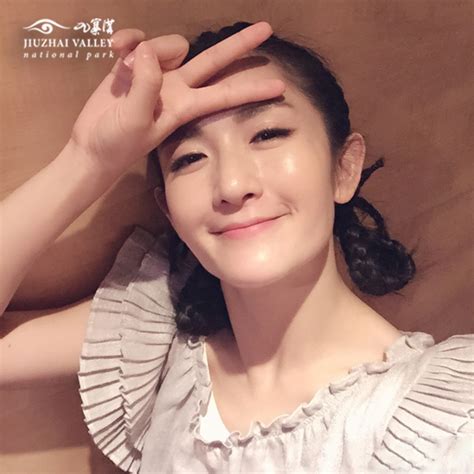 九寨沟景区官方网站 - 太阳女神谢娜畅游仙境，同九寨一齐美出新高度！