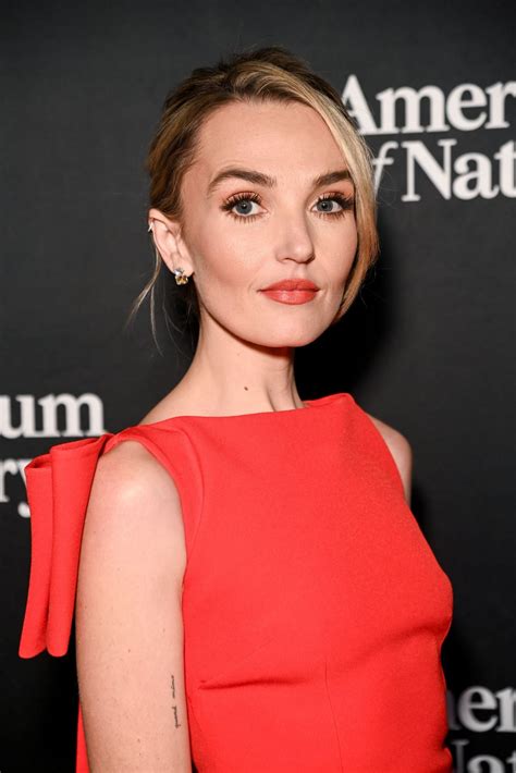 CHLOE FINEMAN at American Museum of Natural History’s 2023 Museum Gala