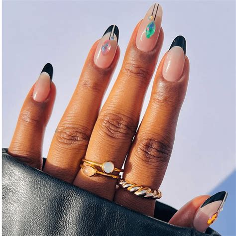 32 Art Deco Nail Ideas That Give Roaring '20s Energy