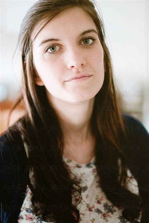 «Portrait Of Long Hair Brunette Girl With Pale Jade Eyes Looking At The