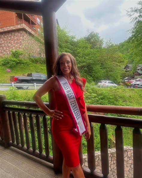 Heather Brooke, Model added a new... - Heather Brooke, Model