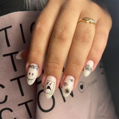 Ногти молочные с наклейками | Stylish nails, Nails, Nail designs