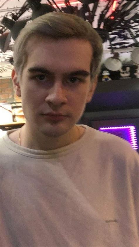 Пин на доске тусовка геев