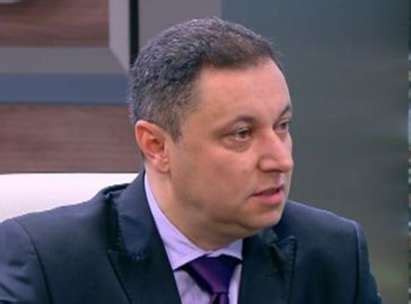 Янев: КТБ е била черна каса на политически групировки, но някои искат ...