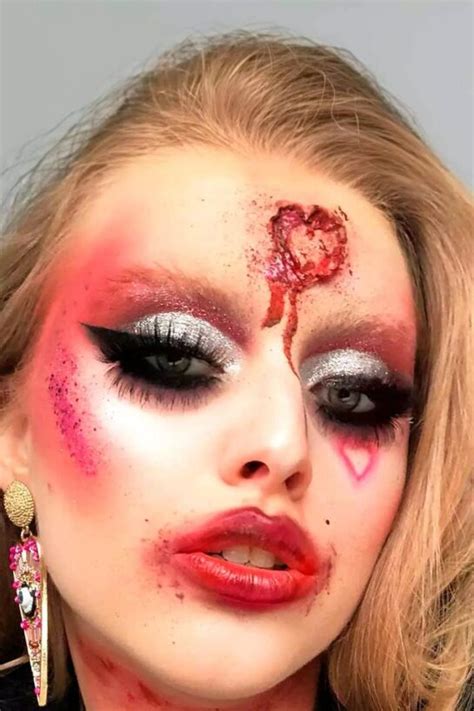 20 Vampire Makeup Ideas For Your Bewitching Look