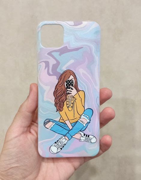 Направи си кейс за Realme C11. Облечи смартфона си в калъф с дизайн ...