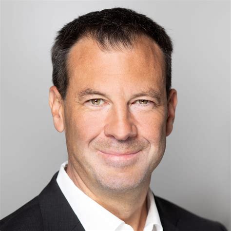 How does network artificial intelligence strengthen professionals in