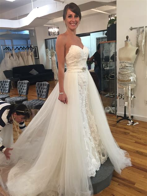 Bridal Shopping Experience — Designer Loft Bridal