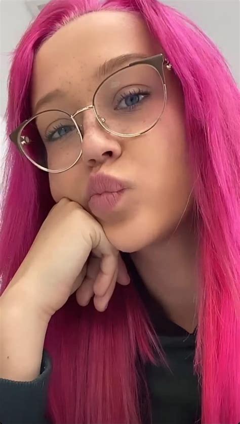 Hey there : Sabrina_Nichole