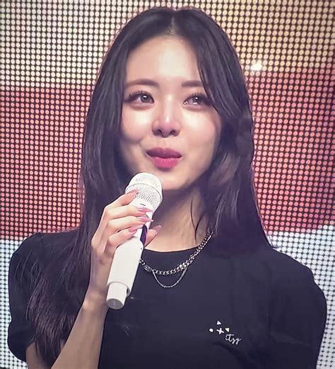 َ on Twitter | Itzy, Crying, Twitter