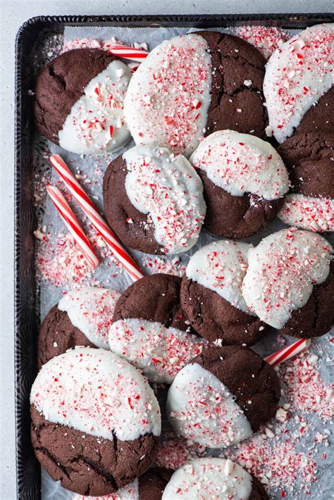 Easy Candy Cane Chocolate Cookies l The First Year