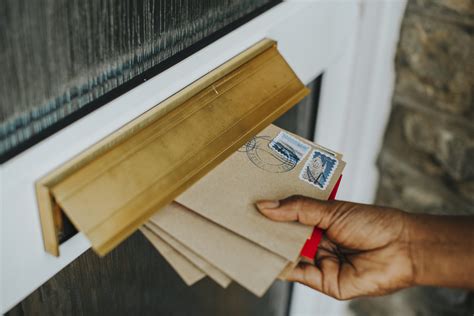 How Many Stamps in a Book? - US Global Mail