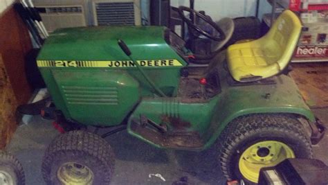 John Deere 214 build