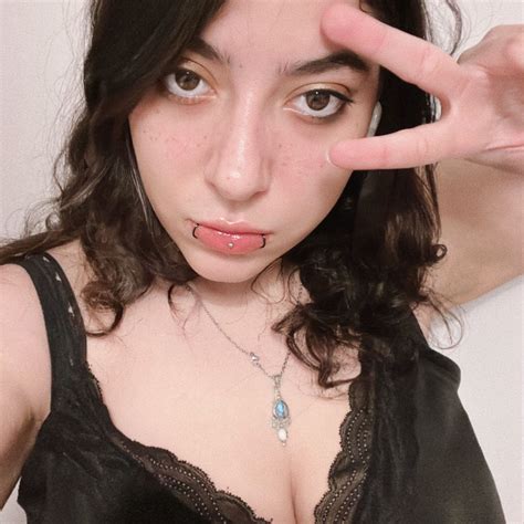 Miki Blue (@MikiBlu29780775) / Twitter