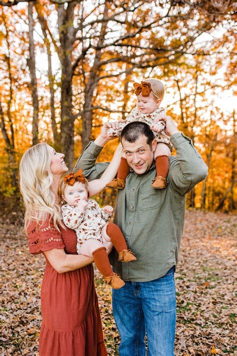 clothing ideas for family photoshoot 12