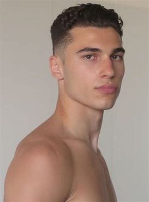 DEANO PERONA – VN Model Management