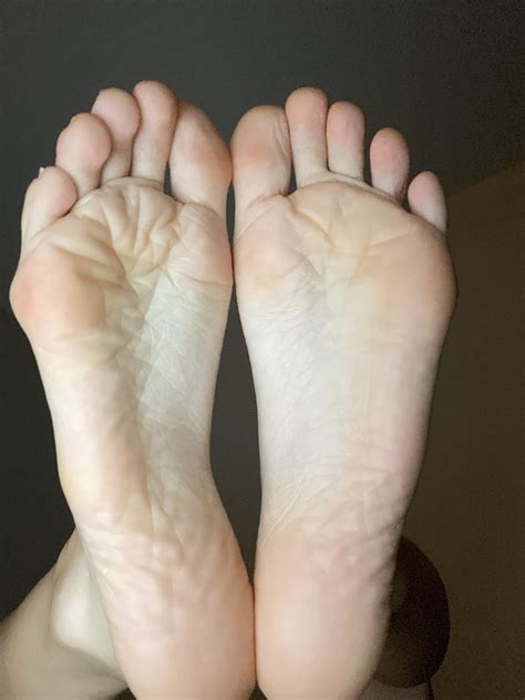 Soft feet 💕 : r/FootTalk