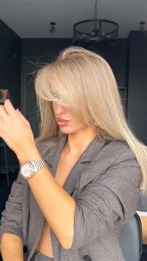 Укладка челки | Повседневные прически, Советы по укладке волос, Идеи ...