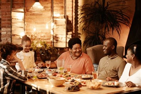 6,260 Black American Family Dinner Images, Stock Photos, 3D objects ...