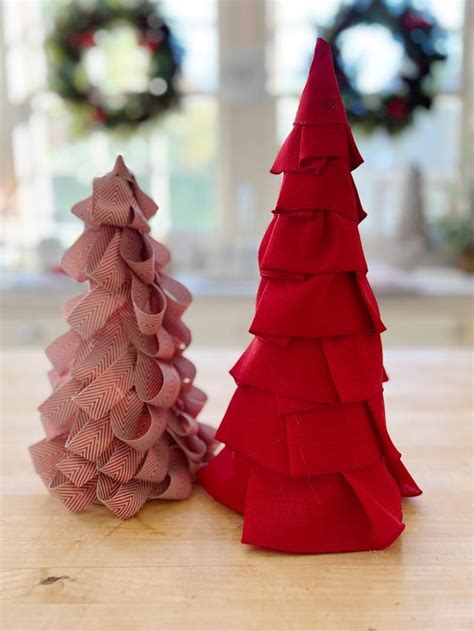 how to make a christmas tree with ribbon