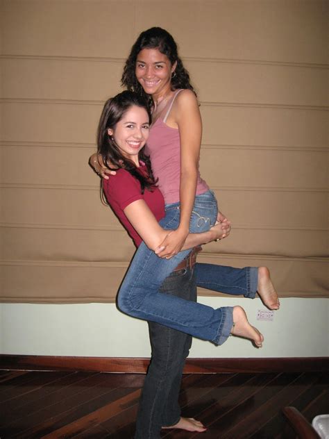 Strong Lift and Carry Photos and Videos - Strong Muscular Girls Lift