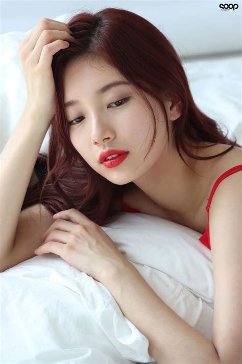November 30, 2019 SOOP Management Naver update - Suzy, Marie Claire