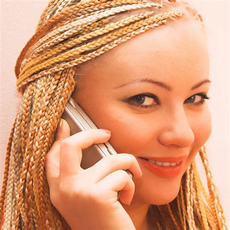 What Are The Two Broad Classifications Of Braiding Styles