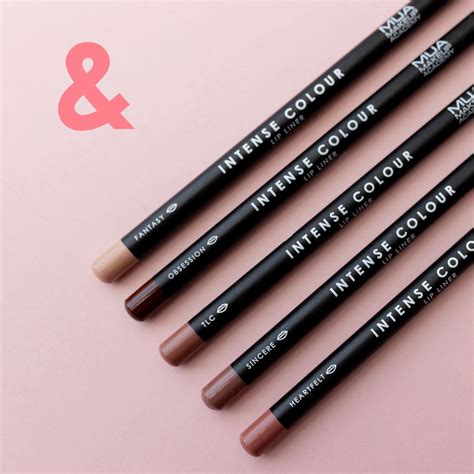 Make Up Academy (MUA) - Home