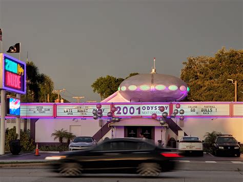 The Futuro House - Tampa, Florida, USA - Information, Photographs
