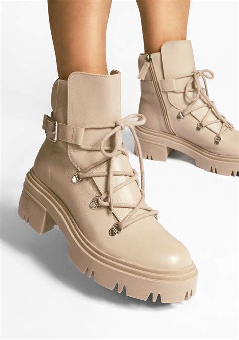 Bota Laura Bege - Vinci Shoes