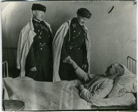 Сыновья - История России в фотографиях