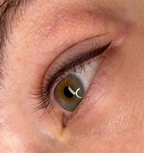 Does an Eyeliner Tattoo Hurt? Pain Levels & Aftercare Guide