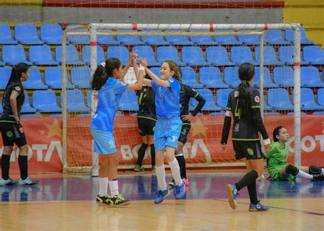 Quantos Jogadores Tem No Futsal - 5