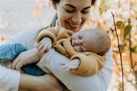Mom Sleeping Photos, Download The BEST Free Mom Sleeping Stock Photos