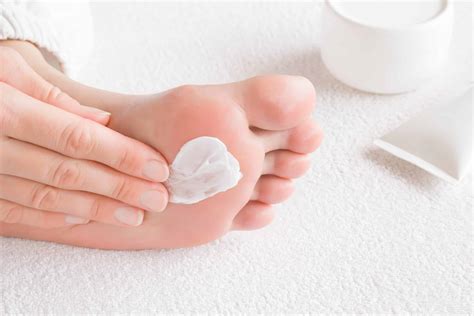 Diabetes And Dry Feet: 5 Top Tips To Beat Dryness