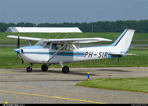 PH-SIR | Reims-Cessna F172M Skyhawk | Private | Dutch | JetPhotos