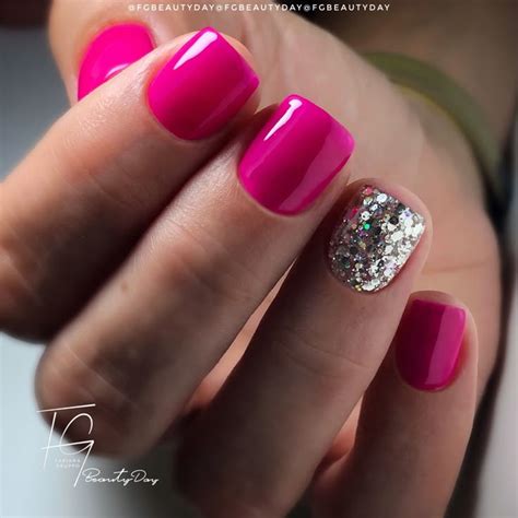 Pin de Kaylyn Whitehead en Hairrr en 2024 | Manicura de uñas, Arte de ...
