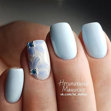 Нежный бело-голубой маникюр — 56 вариантов дизайна | Chic nails, Nails ...