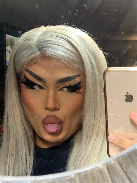 blonde asian baddie 😈 look how fucking hot I am : r/Asiantraps