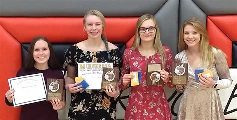 UHS Fall Awards Presented | Battle Lake Review | Battle Lake Review