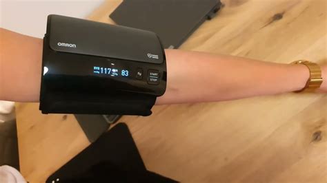 Unboxing OMRON EVOLV HEM 7600T-E and blood pressure measurement test ...