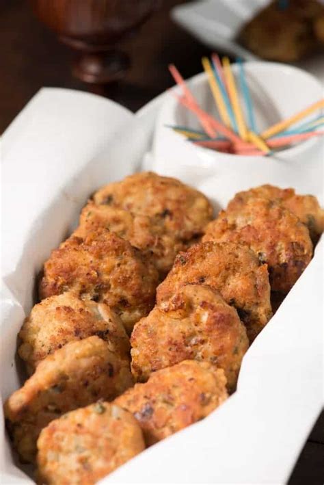 moldovan chiftele flat meatballs international cuisine