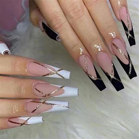 black nails art ideas 9