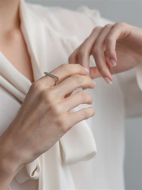 Iva jewellery Серебряное кольцо Зигзаг - купить с доставкой по выгодным ...