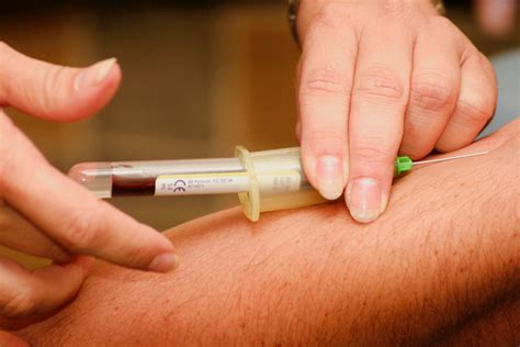 Why you should donate blood this World Blood Donors Day - Doha News | Qatar