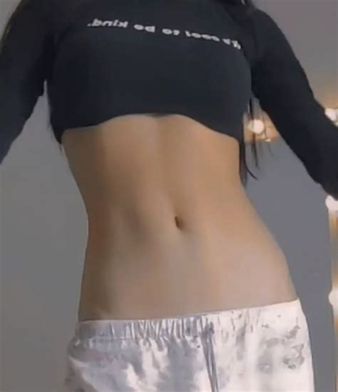 🌟 Absolutely Incredible Midriff... 🌟 Midriff @navelparadise