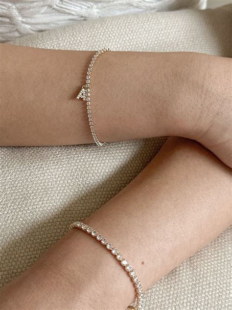 Diamond Letter Bracelet 18k 閃鑽訂製字母手鍊 – GLOWEE