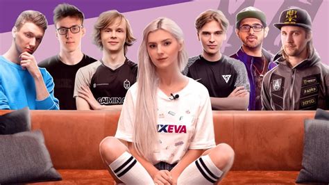 Eva Elfie Biography, Wiki, Age, Husband, Height, Boyfriend & Real Name