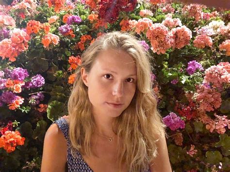 Ana Milosevic – Medium