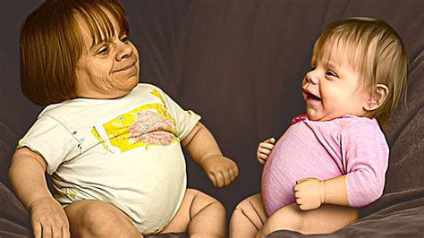 smallest people   world youtube